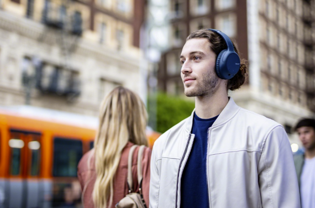 索尼发布两款无线耳机